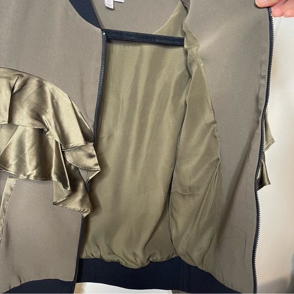 Cinq a Sept Women’s Leia Ruffle Bomber Jacket In Olive Size XS - Picture 13 of 17
